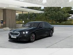 Schwarz (black sapphire metallic) Neu 2025 BMW i5 Shadowline Limousine | 61.284 € (Superpreis)