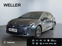 Grau Gebraucht 2024 Toyota Corolla Team Limousine | 25.780 € (Fairer Preis)