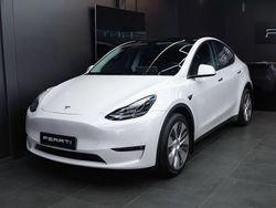 Weiß Gebraucht 2023 Tesla Model Y Long Range AWD SUV | 44.900 € (Teuer)