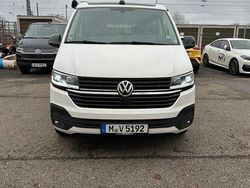 Weiß Gebraucht 2023 VW Multivan Van | 49.900 € (Etwas zu teuer)