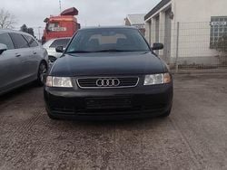 Schwarz Gebraucht 2000 Audi A3 Coupé | 800 € (Guter Preis)
