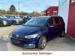 Blau Gebraucht 2017 VW Touran Sound Van / Kleinbus | 11.990 € (Guter Preis)
