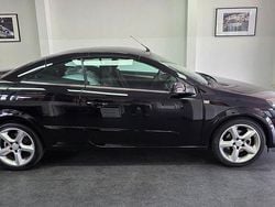 Schwarz Gebraucht 2008 Opel Astra Cabriolet Edition Cabrio | 1.700 € (Superpreis)