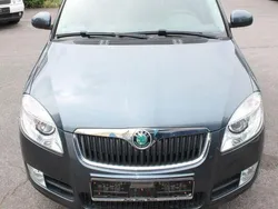 Grau Gebraucht 2009 Skoda Fabia Elegance Kombi | 2.850 € (Guter Preis)