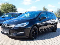 Schwarz Gebraucht 2017 Opel Astra Kombi | 7.990 € (Fairer Preis)