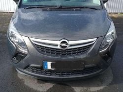 Schwarz Gebraucht 2015 Opel Zafira Business Innovation Van / Kleinbus | 13.000 €