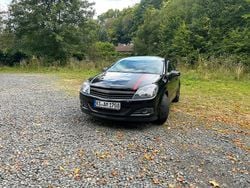 Schwarz Gebraucht 2007 Opel Astra GTC Kleinwagen | 1.800 € (Teuer)