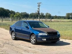 Blau Gebraucht 2006 Skoda Octavia Limousine | 870 € (Superpreis)