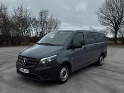 Grau Gebraucht 2019 Mercedes Vito Van / Kleinbus | 15.999 € (Guter Preis)