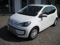 Weiß Gebraucht 2016 VW up! move up! Kleinwagen | 7.490 € (Etwas zu teuer)