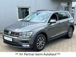 Grau Gebraucht 2017 VW Tiguan S SUV | 14.490 €