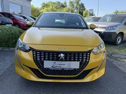 Gelb Gebraucht 2021 Peugeot 208 Active Kleinwagen | 12.650 € (Fairer Preis)