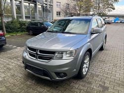 Silber Gebraucht 2016 Dodge Journey SUV | 14.000 € (Teuer)