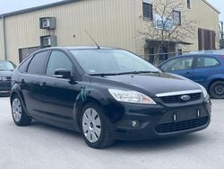 Schwarz Gebraucht 2010 Ford Focus Style Limousine | 1.250 € (Superpreis)