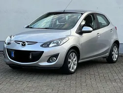 Silber Gebraucht 2011 Mazda 2 Center-Line Limousine | 8.990 € (Teuer)