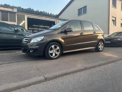 Andere farben Gebraucht 2009 Mercedes 170 Limousine | 4.400 €
