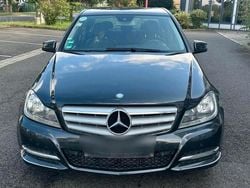 Schwarz Gebraucht 2011 Mercedes 190 Avantgarde Limousine | 6.999 € (Teuer)