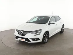 Weiß Gebraucht 2018 Renault Mégane IV Bose Edition Limousine | 17.490 € (Fairer Preis)