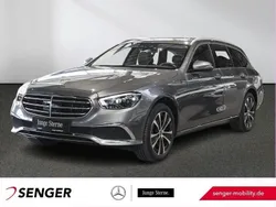 Grau Gebraucht 2023 Mercedes E300 Avantgarde Limousine | 47.760 € (Fairer Preis)