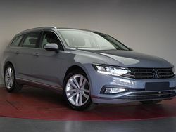 Moonstone gray Gebraucht 2023 VW Passat Elegance Kombi | 23.990 € (Fairer Preis)