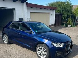 Blau Gebraucht 2024 Audi A1 Sportback Kleinwagen | 20.999 € (Guter Preis)