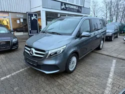 Lackfarbe selenitgrau metallic Gebraucht 2021 Mercedes V250 Edition Van / Kleinbus | 47.980 € (Fairer Preis)