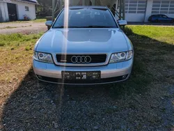 Silber Gebraucht 2000 Audi A4 Kombi | 3.799 € (Teuer)