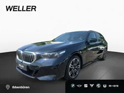 Carbonschwarz (schwarz) Gebraucht 2024 BMW 520 Comfort Edition Kombi | 54.990 € (Fairer Preis)