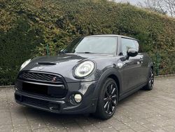 Grau Gebraucht 2018 Mini Cooper S Kleinwagen | 18.950 € (Etwas zu teuer)