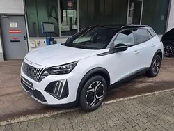 Weiß Gebraucht 2024 Peugeot 2008 GT SUV | 22.980 € (Etwas zu teuer)