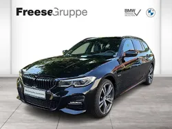 Schwarz Gebraucht 2022 BMW 330e M Sport Kombi | 32.990 € (Guter Preis)