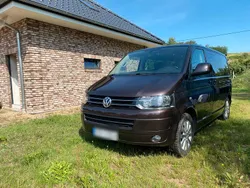 Braun Gebraucht 2010 VW Multivan Team Van / Kleinbus | 18.900 € (Teuer)