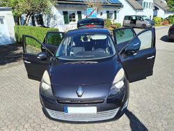 Schwarz Gebraucht 2011 Renault Grand Scénic III Bose Edition Van / Kleinbus | 4.500 € (Fairer Preis)