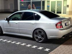 Silber Gebraucht 2004 Subaru Legacy Limousine | 3.999 € (Etwas zu teuer)