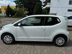Weiß Gebraucht 2021 VW up! Kleinwagen | 7.850 € (Guter Preis)