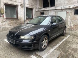 Schwarz Gebraucht 2004 Seat Leon Limousine | 600 € (Superpreis)