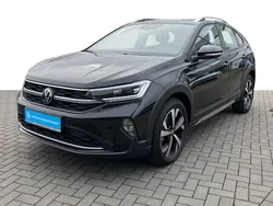 Deep black perleffekt Gebraucht 2023 VW Taigo Style SUV | 20.950 €