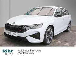 Moonweiss metallic Neu 2025 Skoda Octavia RS Kombi | 42.420 € (Fairer Preis)