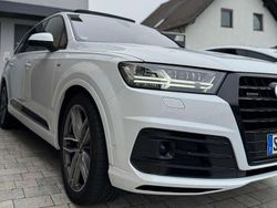 Weiß Gebraucht 2016 Audi Q7 Design SUV | 38.950 € (Fairer Preis)