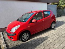 Rot Gebraucht 2009 Nissan Pixo Kleinwagen | 3.500 € (Etwas zu teuer)