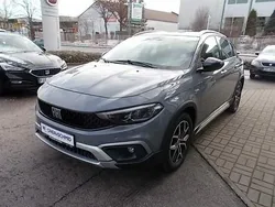 Metropoli grau Gebraucht 2021 Fiat Tipo Cross Limousine | 15.980 € (Teuer)