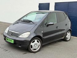 Schwarz Gebraucht 2000 Mercedes A190 Elegance Limousine | 1.999 € (Fairer Preis)