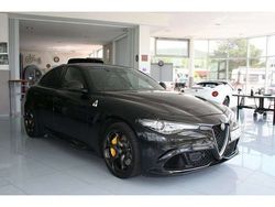 Nero vulcano metallic (metallic) Gebraucht 2017 Alfa Romeo Giulia Quadrifoglio Limousine | 44.590 € (Fairer Preis)