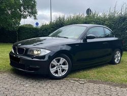 Schwarz Gebraucht 2008 BMW 120 Coupé Coupé | 5.200 €