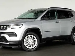 Silber / glaciersilver / metallic Gebraucht 2022 Jeep Compass Limited SUV | 29.950 € (Fairer Preis)