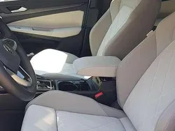 Weiß Gebraucht 2022 VW Golf VIII Style Limousine | 25.500 € (Fairer Preis)