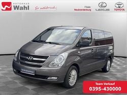 Grau Gebraucht 2011 Hyundai H-1 Comfort Van / Kleinbus | 13.490 € (Teuer)