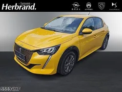 Lack gelb faro/typ aussenverkl Gebraucht 2021 Peugeot e-208 Allure Kleinwagen | 18.290 € (Etwas zu teuer)