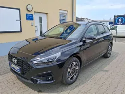 Cypress green metallic Neu 2024 Hyundai i30 Kombi | 22.990 € (Superpreis)