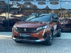 Braun Gebraucht 2023 Peugeot 5008 GTi Van / Kleinbus | 29.900 € (Fairer Preis)
